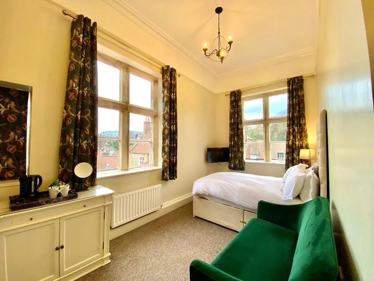 Ruswarp Hall - Whitby (Adults Only)